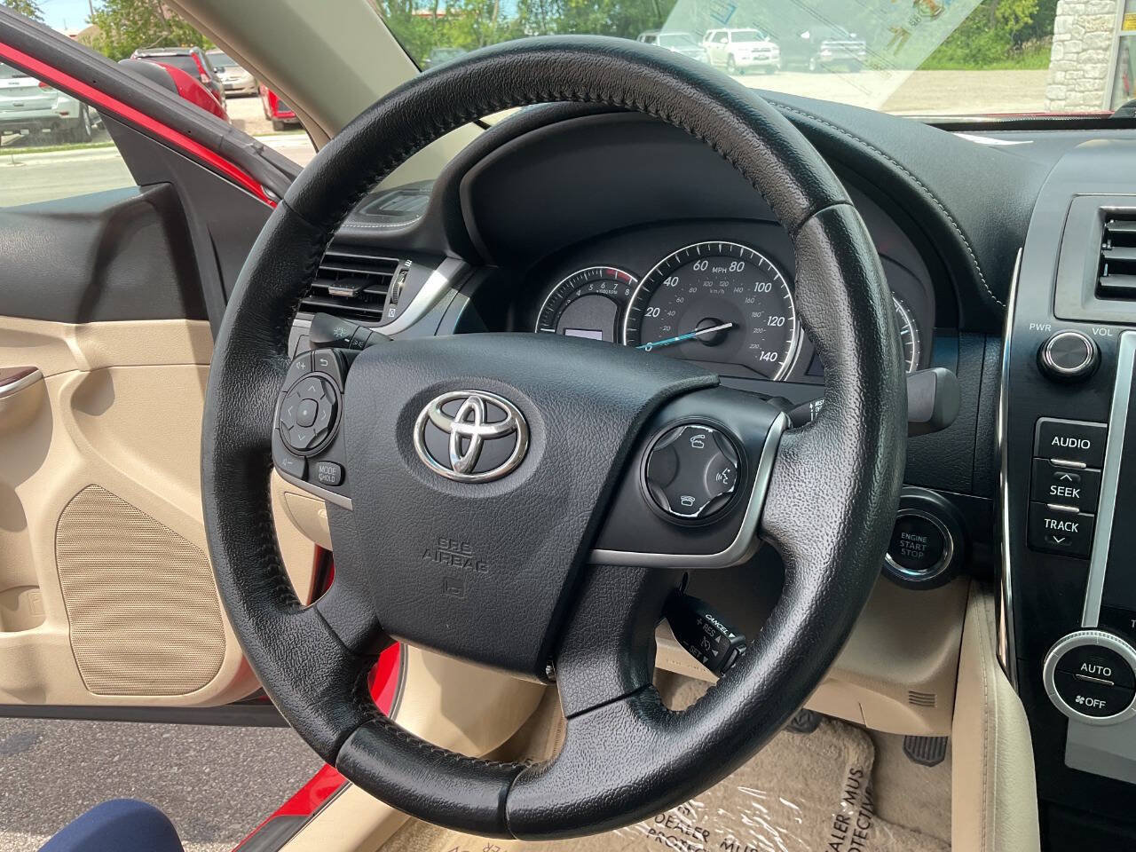 Used 2012 Toyota Camry XLE w/ Convenience Pkg FWD image 18
