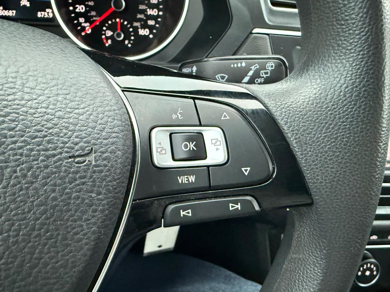 Used 2021 Volkswagen Tiguan S FWD image 34