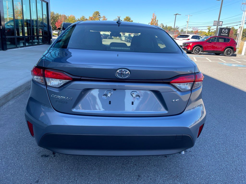 Used 2024 Toyota Corolla LE FWD image 5