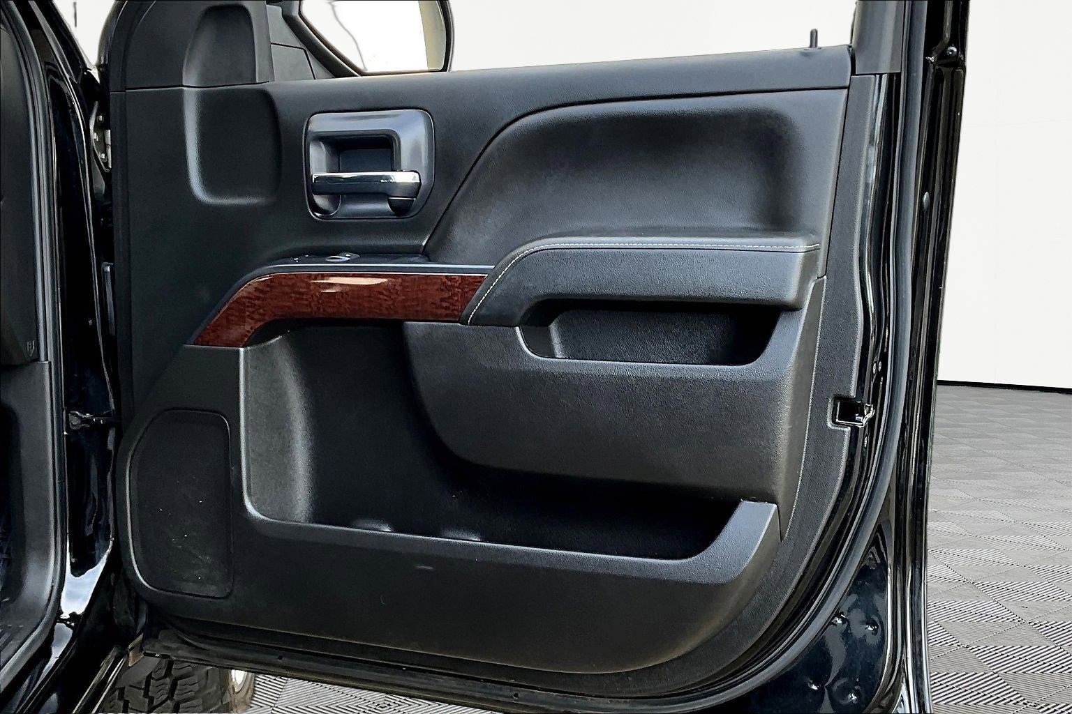 Used 2019 GMC Sierra 1500 SLE w/ SLE Value Package image 26