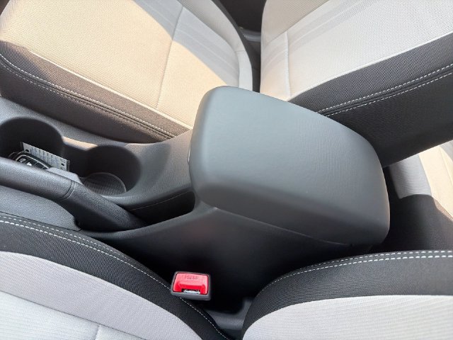 New 2026 Hyundai Venue SEL FWD image 31