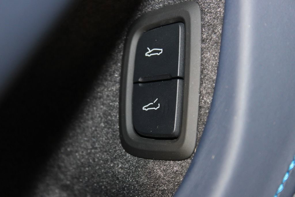 Used 2023 Chevrolet Corvette Stingray Premium Conv w/ Stealth Interior Trim Package image 39