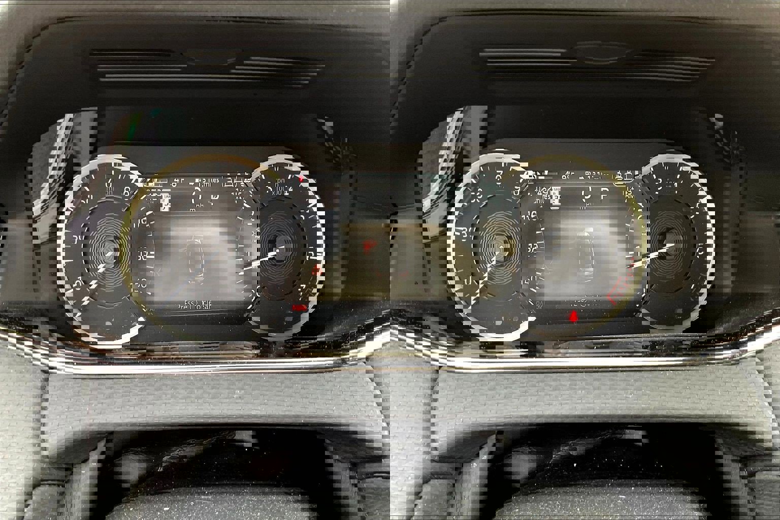 Used 2023 Land Rover Range Rover Evoque R-Dynamic S image 13