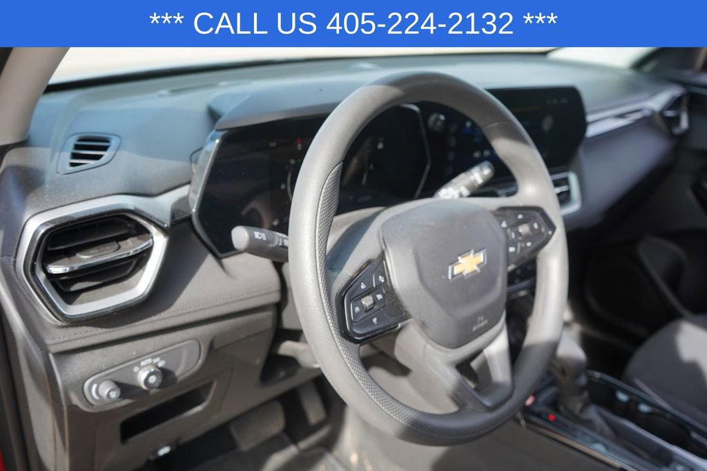 Used 2025 Chevrolet TrailBlazer LT image 16