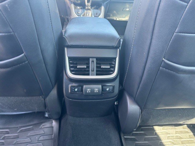 Used 2022 Subaru Legacy Limited image 30