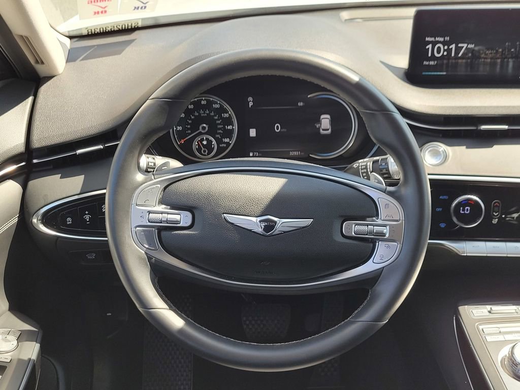 Used 2025 Genesis GV70 2.5T AWD/4WD image 12