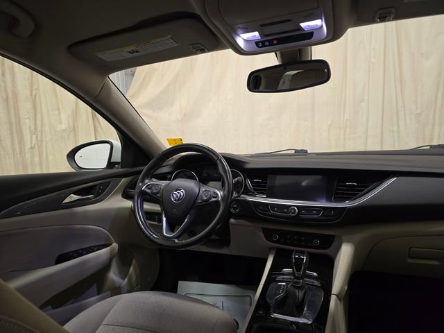 Used 2018 Buick Regal Preferred w/ Sights and Sounds Package image 31