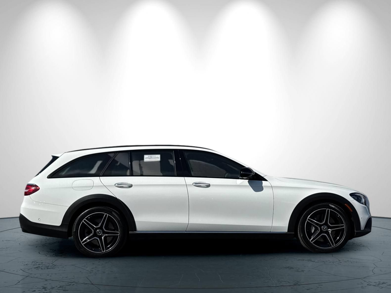 Used 2022 Mercedes-Benz E 450 4MATIC All-Terrain Wagon image 3