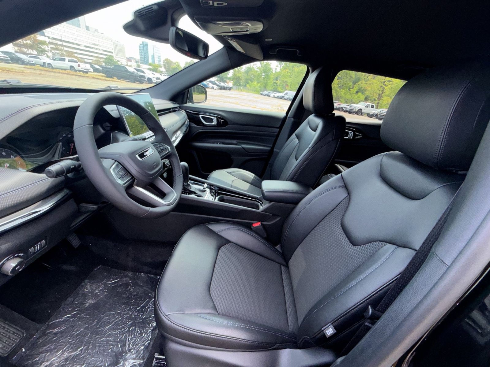 New 2026 Jeep Compass Latitude AWD/4WD image 13