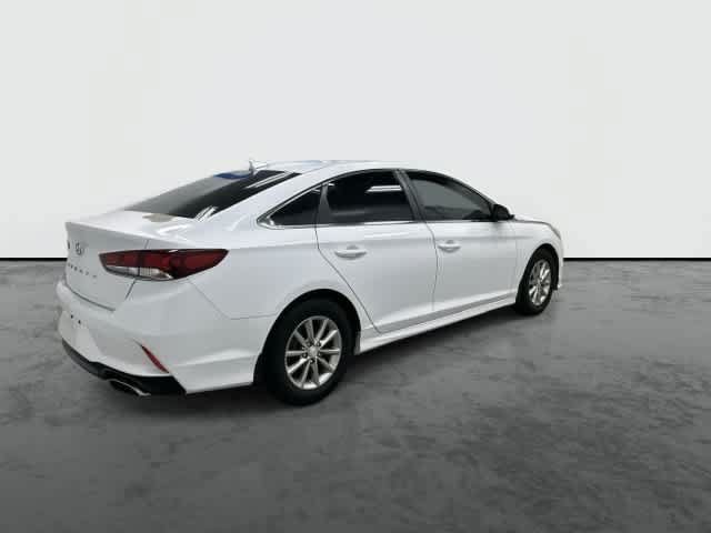 Used 2018 Hyundai Sonata SE FWD image 4