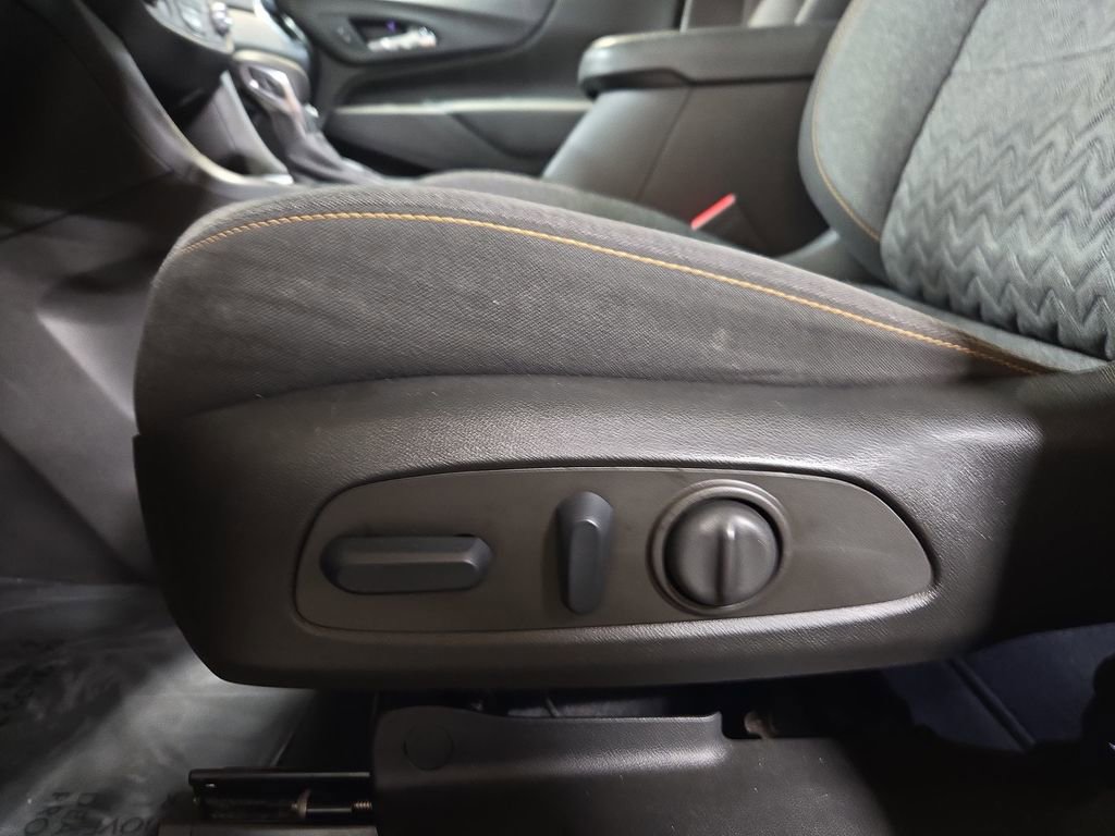 Used 2022 Chevrolet Equinox LT AWD/4WD image 28