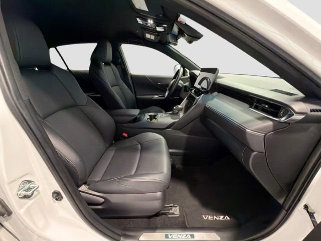 Certified 2023 Toyota Venza XLE AWD/4WD image 22