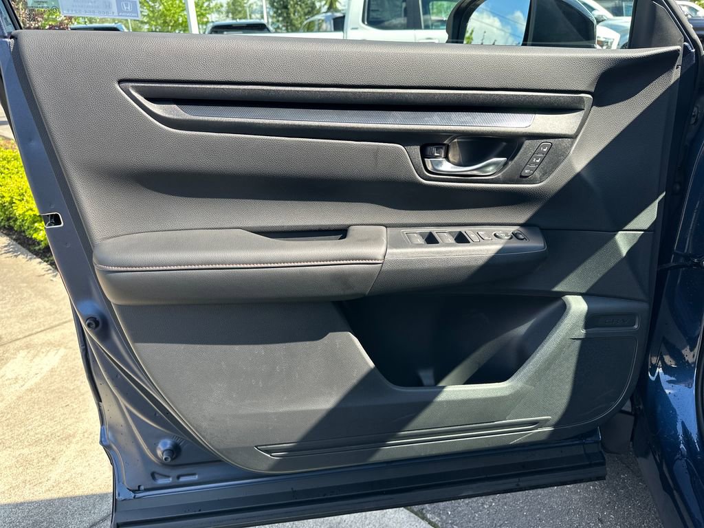 Used 2026 Honda CR-V Sport-L image 11