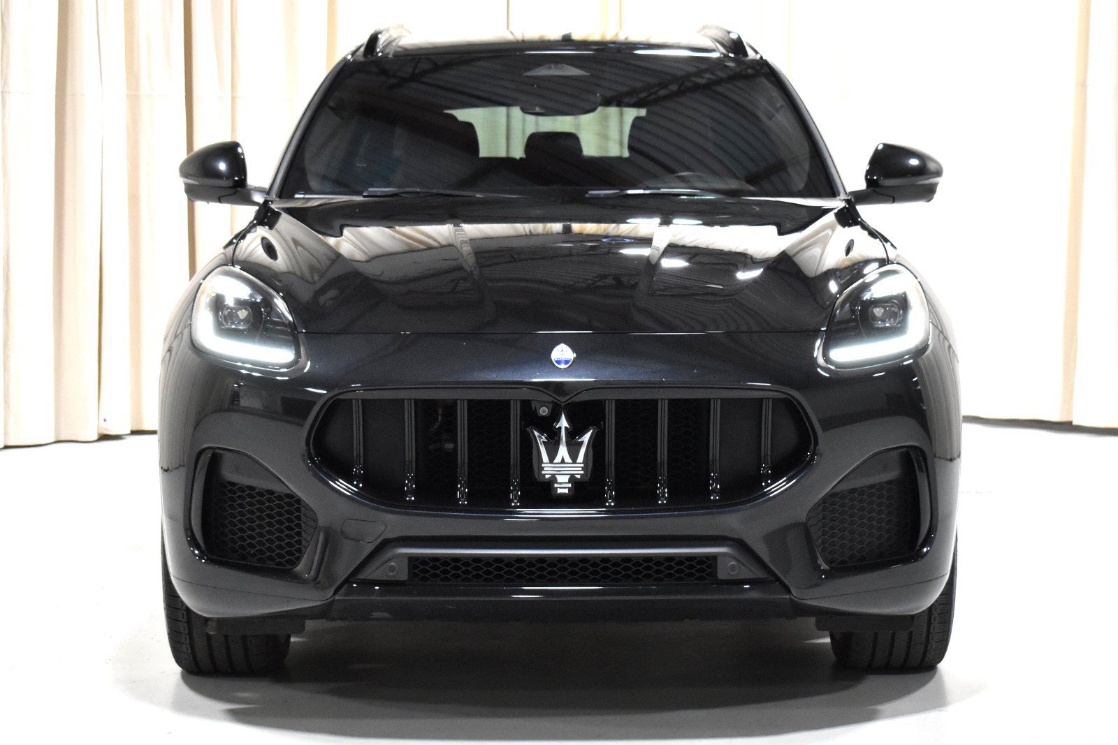 Certified 2023 Maserati Grecale Modena AWD/4WD image 2