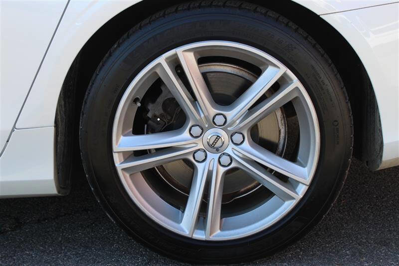 Used 2018 Volvo S90 T5 Momentum w/ Convenience Package image 19