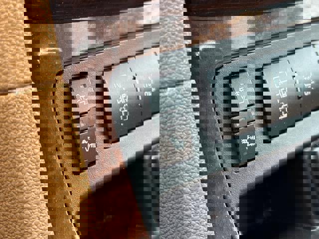 Used 2017 Buick Enclave Leather w/ Enclave Tuscan Edition image 22