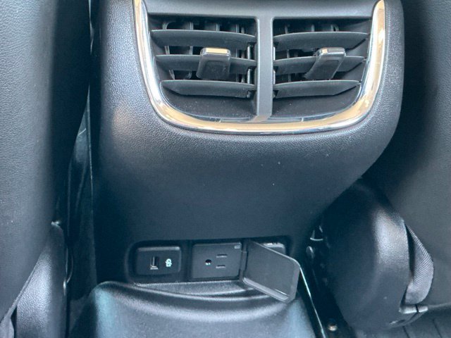 Used 2020 Chevrolet Malibu Premier FWD image 9