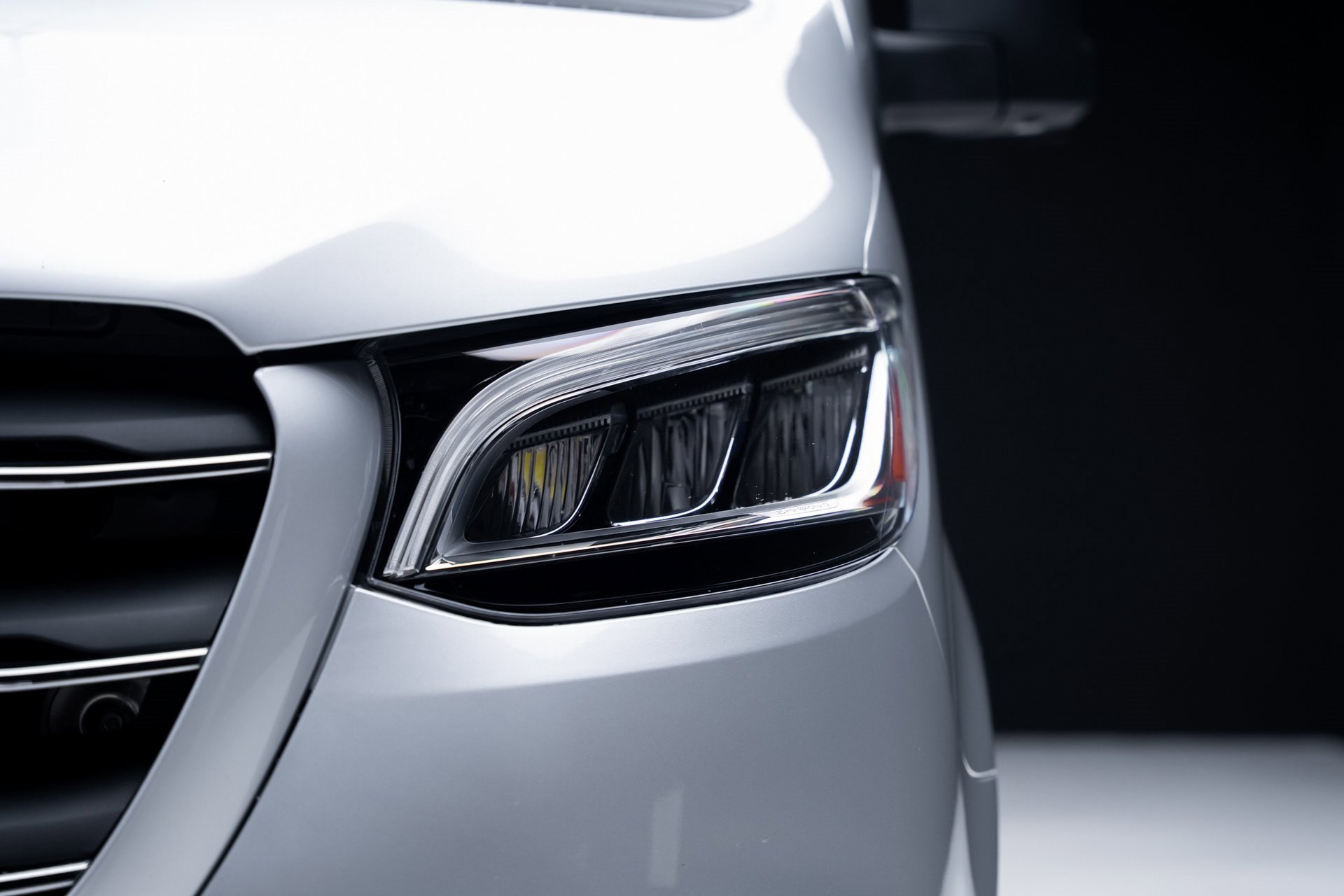 Used 2022 Mercedes-Benz Sprinter 144 Cargo image 10