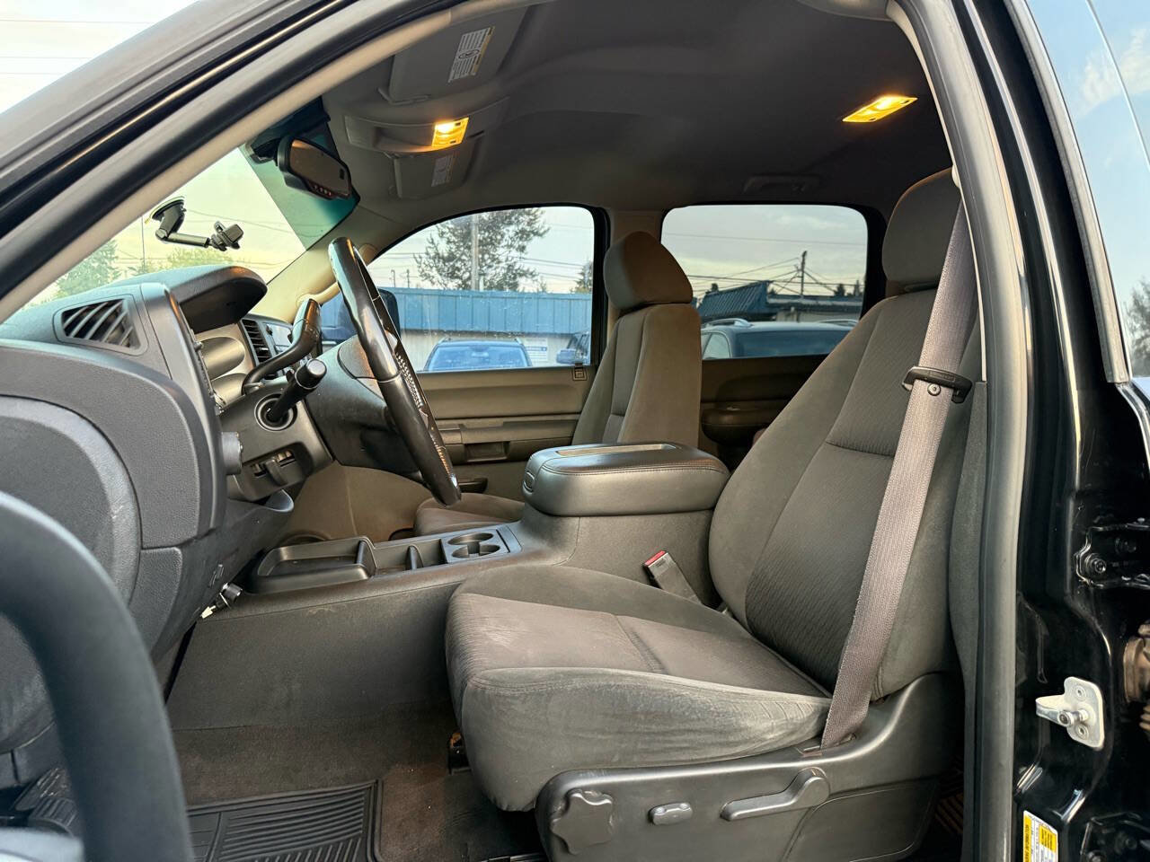 Used 2008 Chevrolet Silverado 3500 LT w/ EZ-Lift Tailgate Package RWD image 17