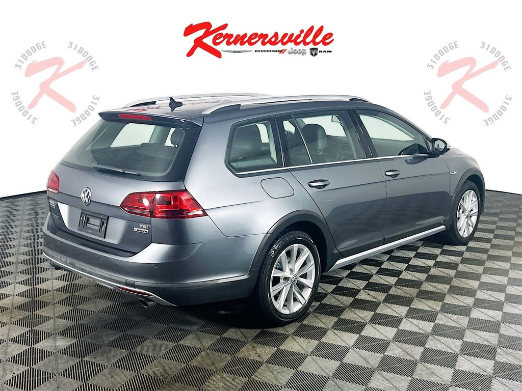 Used 2017 Volkswagen Golf Alltrack SE image 7
