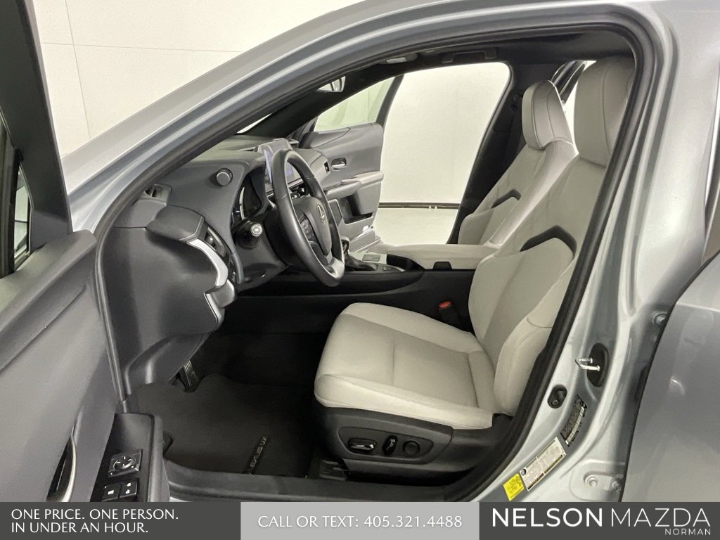 Used 2023 Lexus UX 250h FWD w/ Accessory Package (Z2) image 11