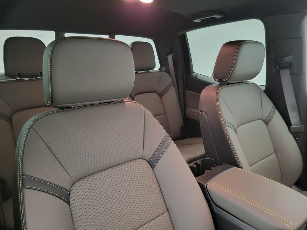 New 2026 Chevrolet Colorado ZR2 w/ Technology Package image 40