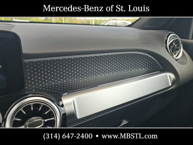 New 2026 Mercedes-Benz GLB 250 4MATIC image 34