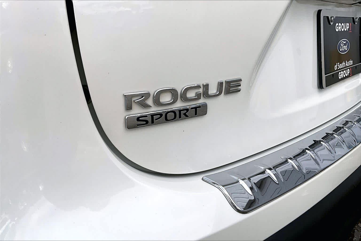 Used 2018 Nissan Rogue Sport SV w/ SV Technology Package AWD/4WD image 10