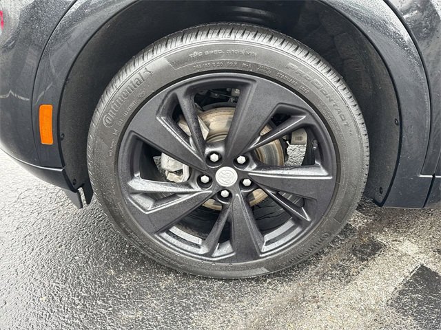 Used 2021 Buick Envision Essence w/ Technology Package I image 10