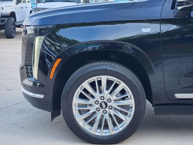 Used 2026 Cadillac Escalade Luxury RWD image 6