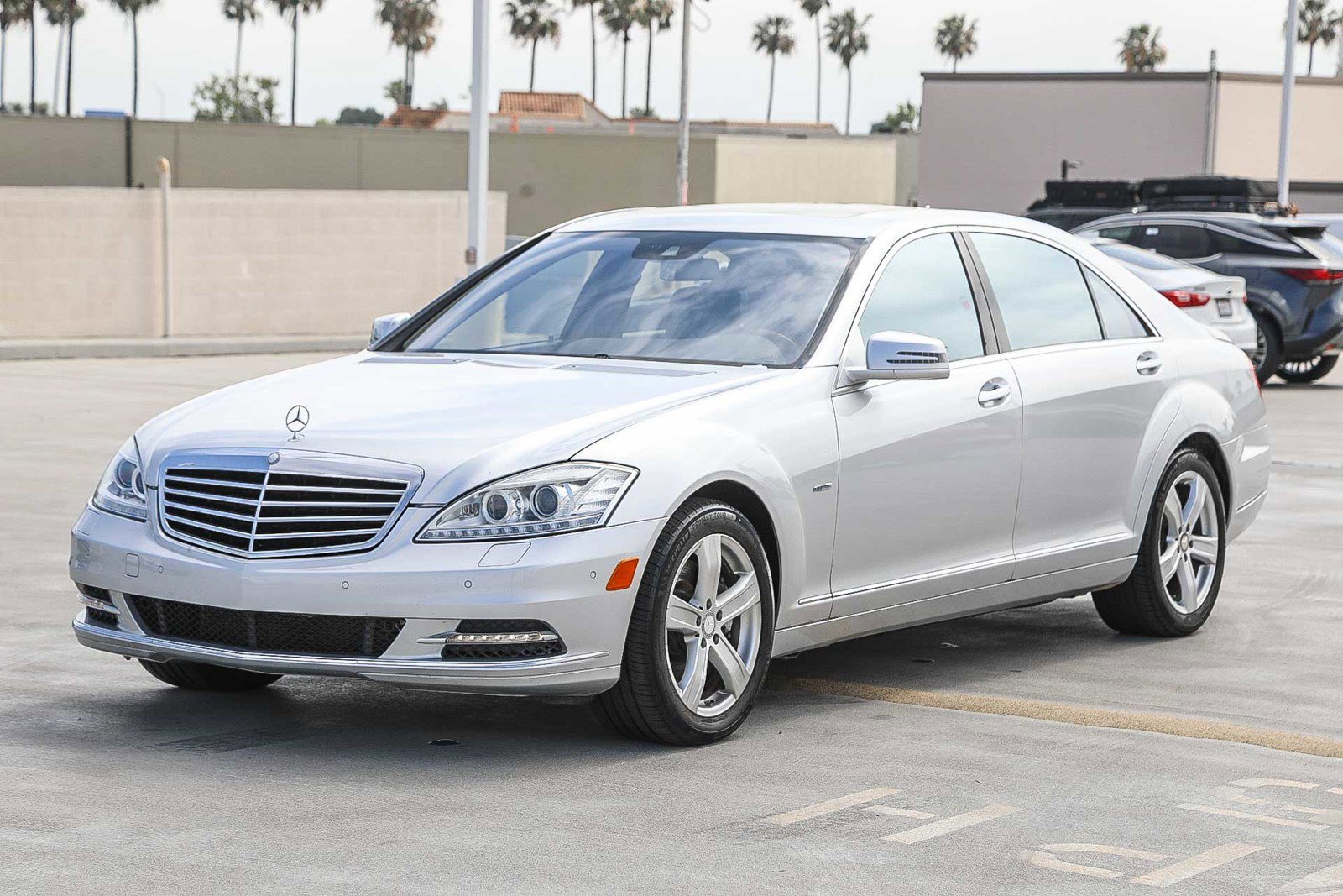 Used 2012 Mercedes-Benz S 550 image 3
