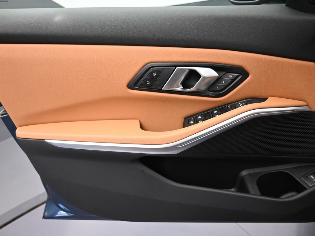 Used 2025 BMW 330i xDrive Sedan image 19