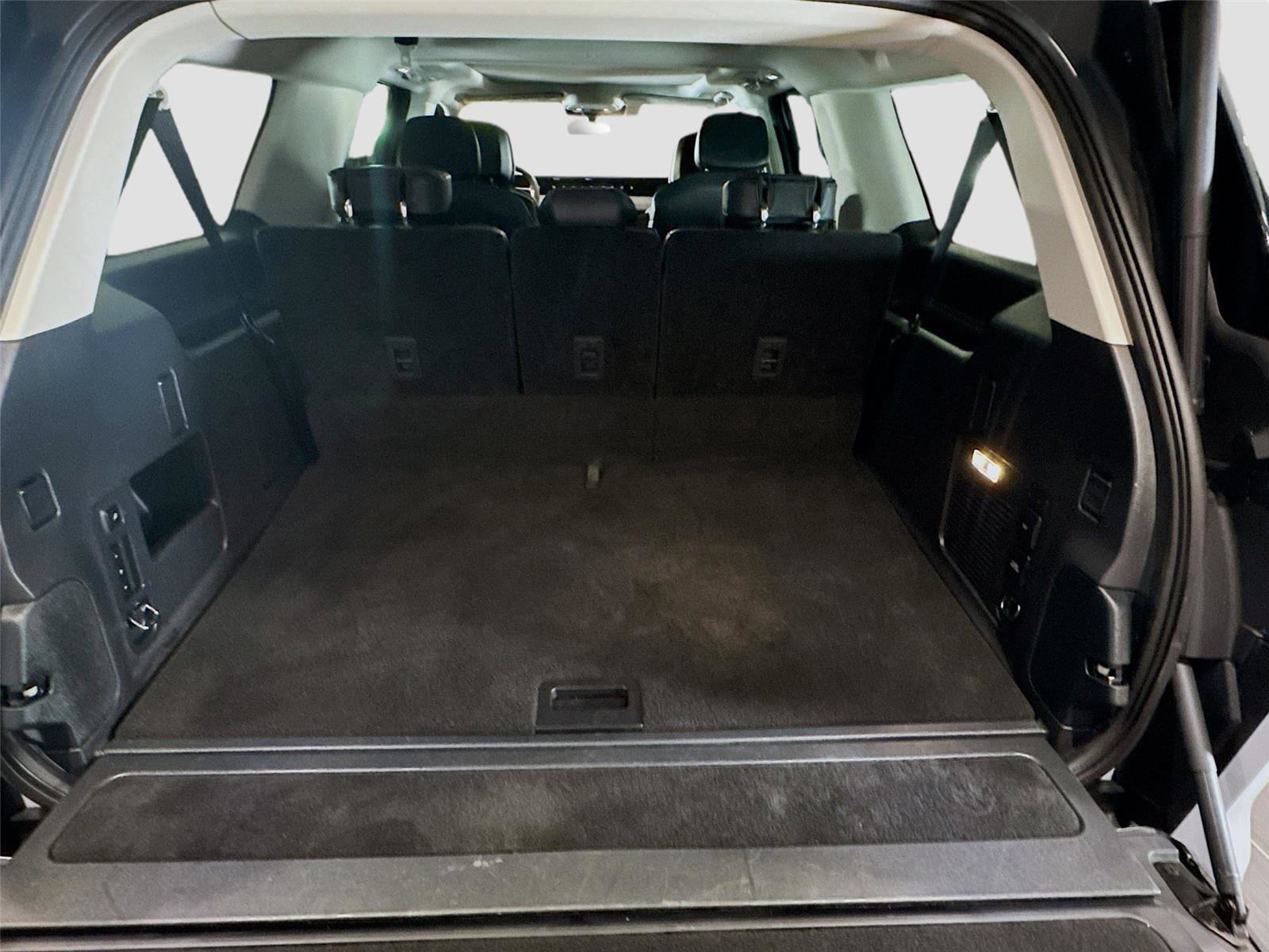 Used 2025 Lincoln Navigator L Reserve AWD/4WD image 19