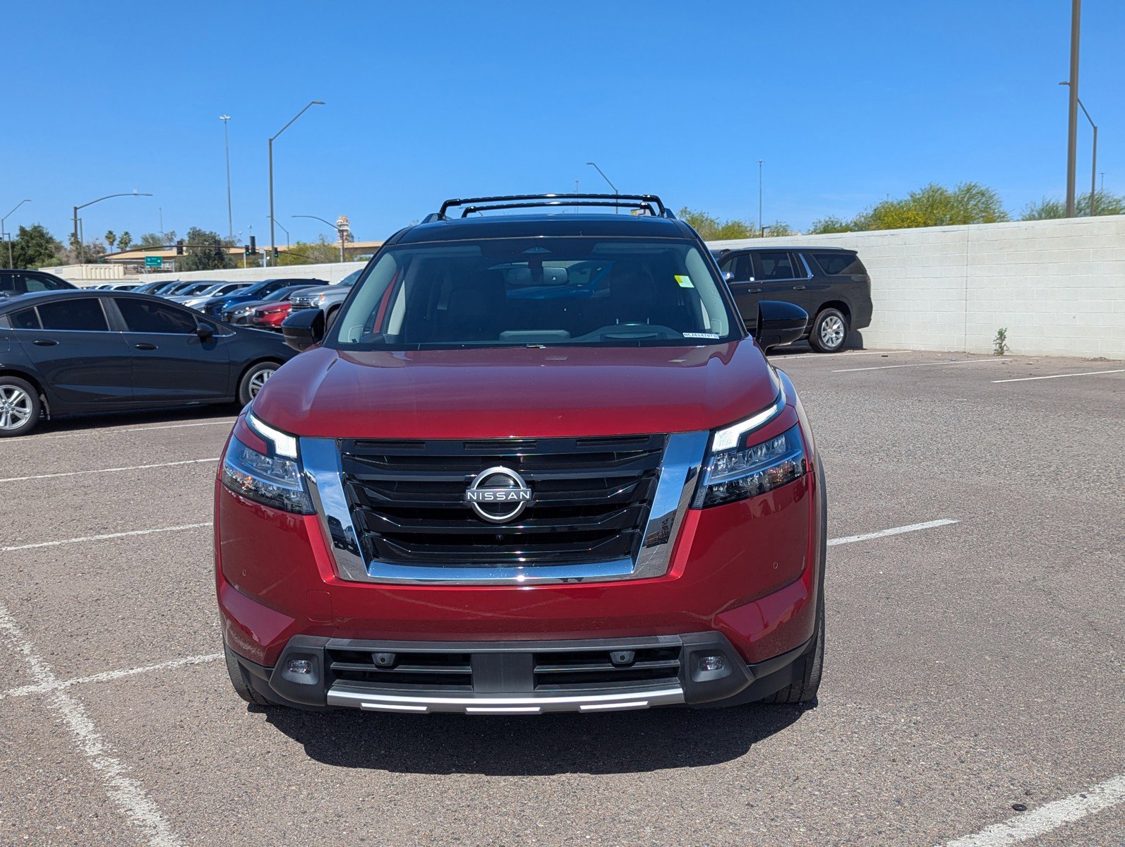 Used 2022 Nissan Pathfinder Platinum w/ Cargo Package image 7
