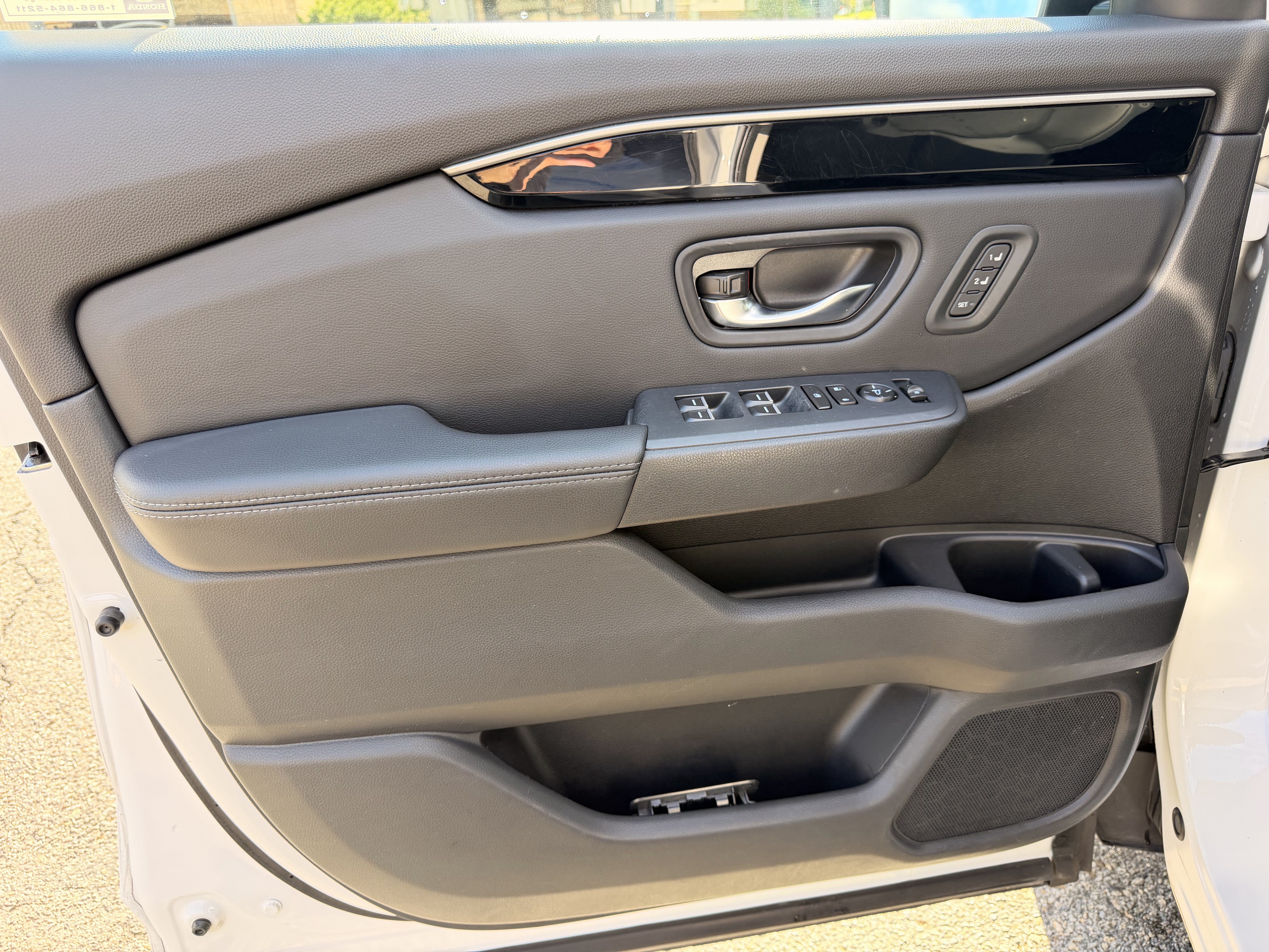 Used 2023 Honda Pilot EX-L image 12