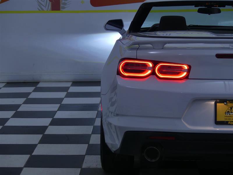 Used 2022 Chevrolet Camaro LT w/ Technology Package RWD image 28