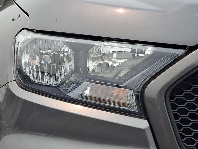 Used 2019 Ford Ranger XLT w/ Equipment Group 302A Luxury AWD/4WD image 9