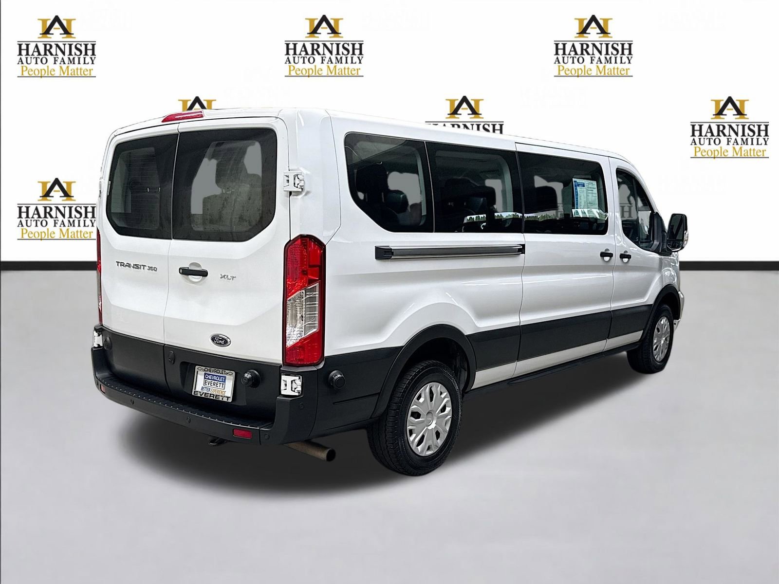 Used 2024 Ford Transit 350 XLT RWD image 5