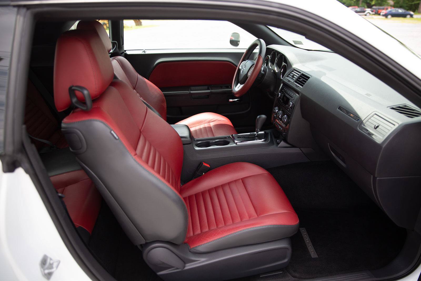 Used 2013 Dodge Challenger SXT Plus RWD image 21
