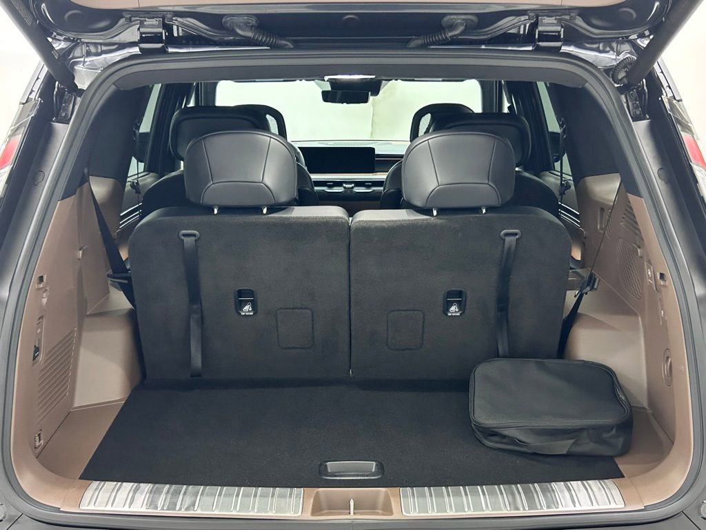 Used 2024 Kia EV9 GT-Line image 9