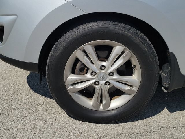Used 2011 Hyundai Tucson GLS AWD/4WD image 8