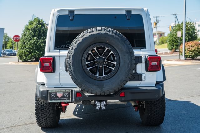 Used 2025 Jeep Wrangler Unlimited Rubicon AWD/4WD image 6