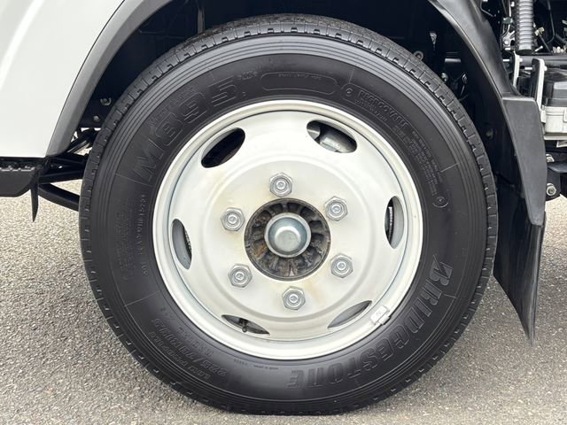 Used 2024 Chevrolet Low Cab Forward 4500 XD RWD image 9