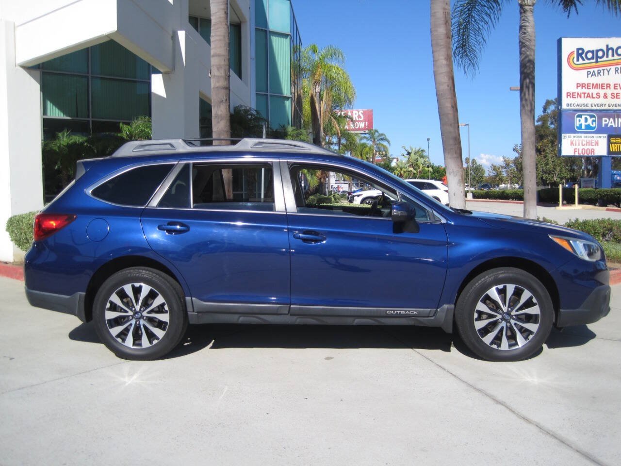Used 2015 Subaru Outback 2.5i Limited AWD/4WD image 8