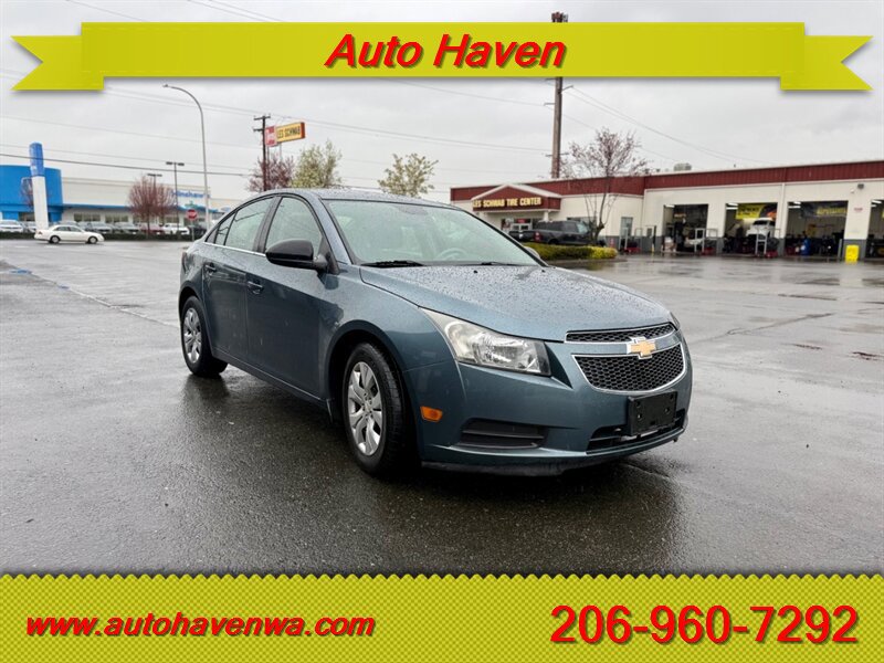 Used 2012 Chevrolet Cruze LS image 3
