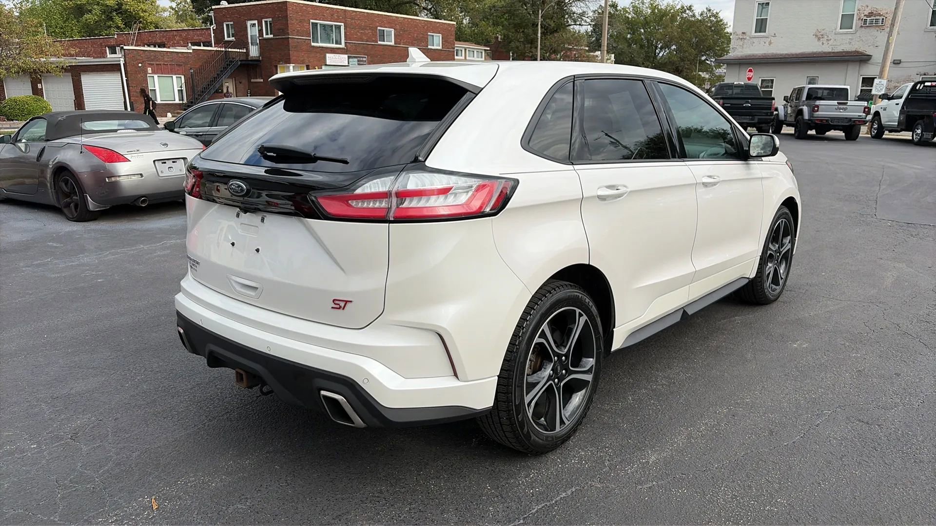 Used 2019 Ford Edge ST w/ Cold Weather Package image 5