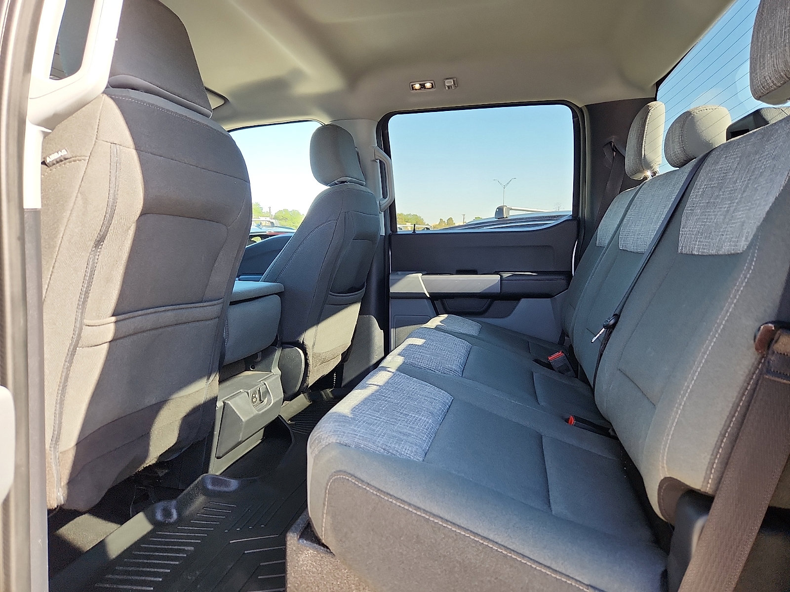 Used 2023 Ford F150 XLT AWD/4WD image 12