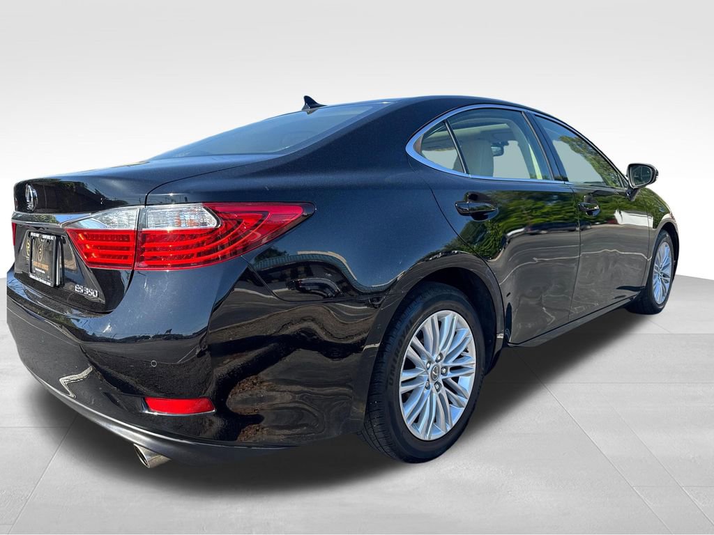 Used 2013 Lexus ES 350 w/ Luxury Pkg FWD image 5