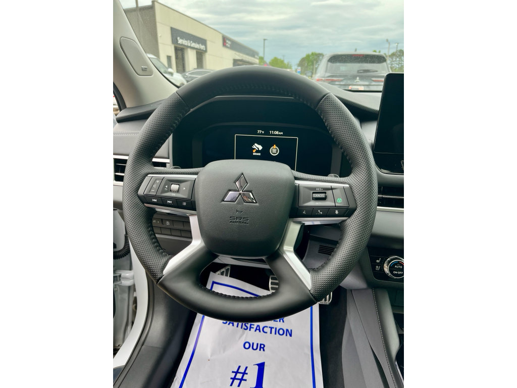 New 2026 Mitsubishi Outlander SEL FWD image 7