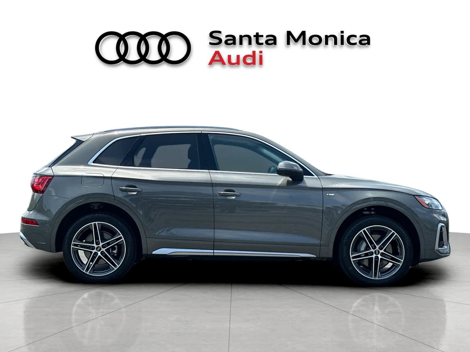 Used 2023 Audi Q5 e Premium w/ Convenience Package AWD/4WD image 8